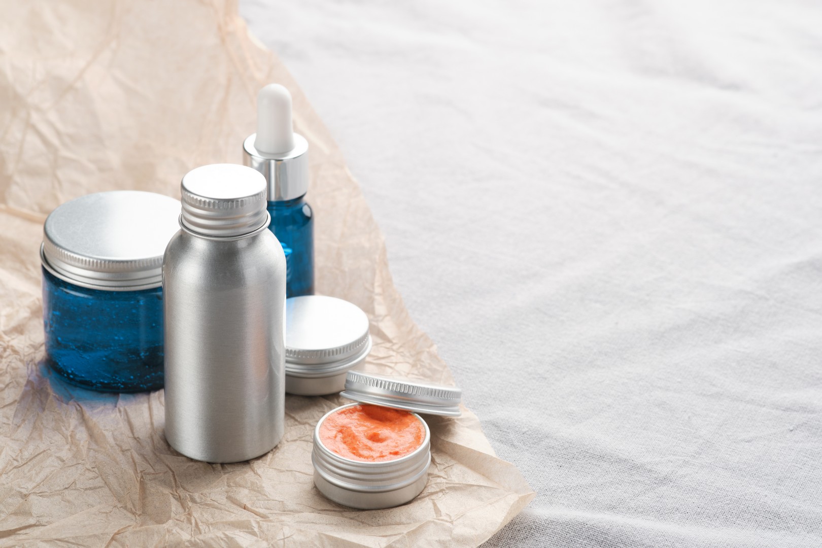 Aluminum Jar and bottles for cosmetics